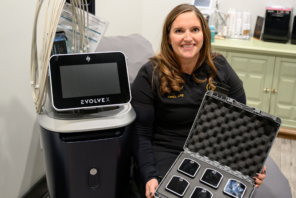 EvolveX body contouring machine